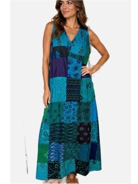 White Waves Patchwork Kantha Blue Teal Green Sleeveless v-neck Maxi Dres